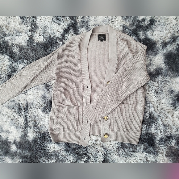 Cardigan - Picture 2 of 4